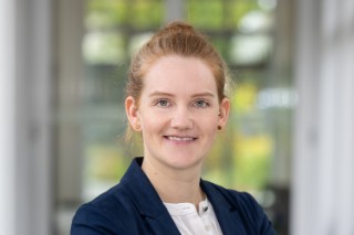 Sonja Holl-Supra